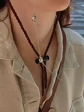 Snapshot of M1lfa chatting on December 2024 07:25:02 PM M1lfa online show from December 2024 07:25:02 PM