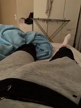 Snapshot of jessieandjames29 chatting on February 2025 04:45:02 PM jessieandjames29 online show from February 2025 04:45:02 PM