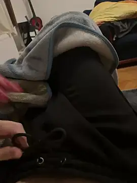 Snapshot of jessieandjames29 chatting on March 2025 04:58:02 PM jessieandjames29 online show from March 2025 04:58:02 PM