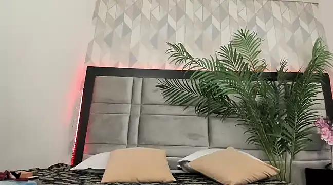 Snapshot of Im_gaia chatting on February 2025 01:16:02 PM Im gaia online show from February 2025 01:16:02 PM