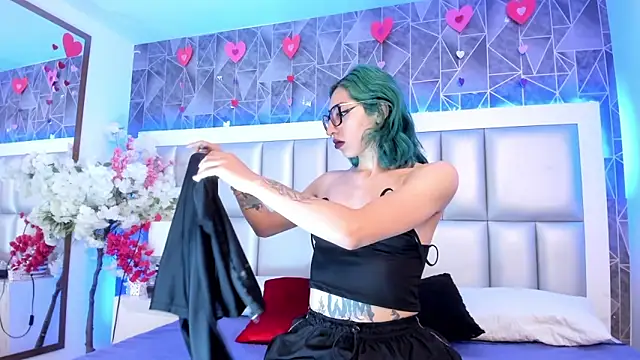 Snapshot of Im_gaia chatting on February 2025 01:22:01 PM Im gaia online show from February 2025 01:22:01 PM