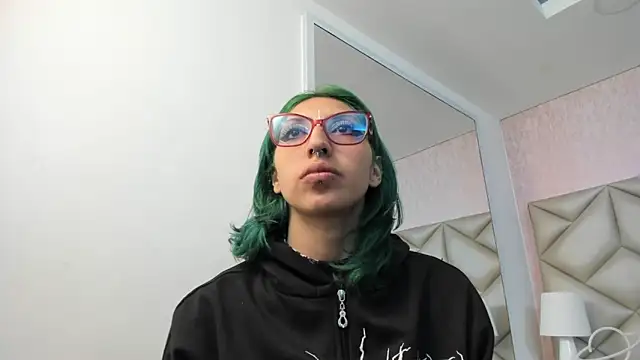 Snapshot of Im_gaia chatting on September 2025 12:40:02 PM Im gaia online show from September 2025 12:40:02 PM