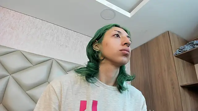 Snapshot of Im_gaia chatting on November 2025 12:03:01 PM Im gaia online show from November 2025 12:03:01 PM