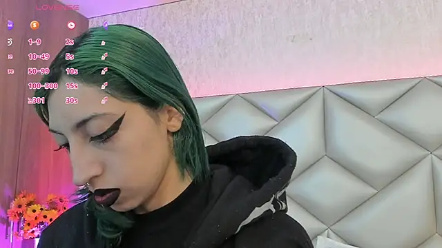 Snapshot of Im_gaia chatting on December 2025 12:21:02 PM Im gaia online show from December 2025 12:21:02 PM