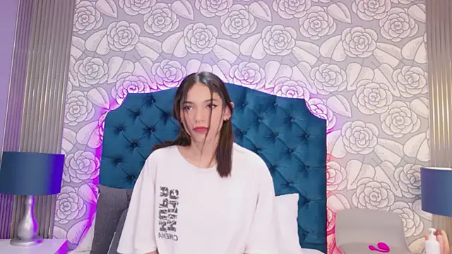 HazelMoret online show from February 2026 03:11:01 AM