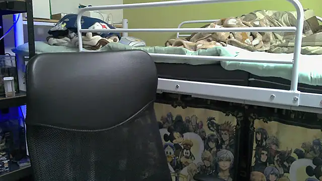 Snapshot of Owl1216 chatting on February 2025 01:03:02 PM Owl1216 online show from February 2025 01:03:02 PM