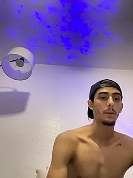 kennylove420 online show from October 2025 04:10:01 AM