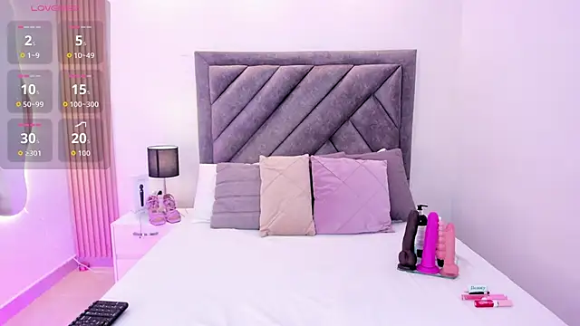 Snapshot of ValeryPettry_1 chatting on November 2025 02:10:02 PM ValeryPettry 1 online show from November 2025 02:10:02 PM