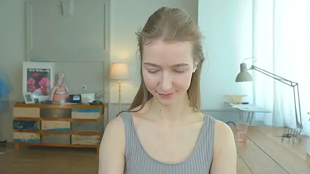 Snapshot of solar_bella chatting on January 2025 09:55:01 AM solar bella online show from January 2025 09:55:01 AM