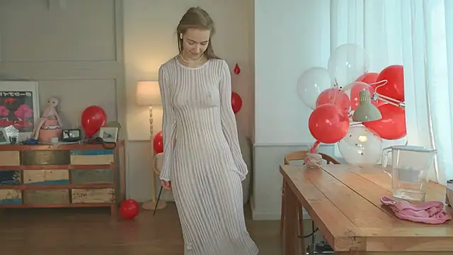 Snapshot of solar_bella chatting on February 2025 12:48:02 PM solar bella online show from February 2025 12:48:02 PM