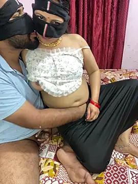 Snapshot of mickey_love chatting on February 2026 05:03:02 PM mickey love online show from February 2026 05:03:02 PM