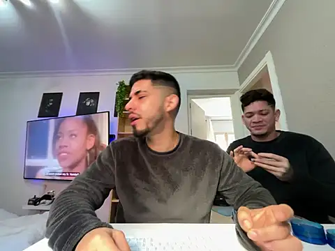 Snapshot of Chicos_defiesta chatting on January 2025 10:27:02 AM Chicos defiesta online show from January 2025 10:27:02 AM