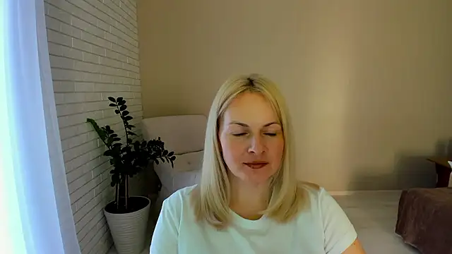 Snapshot of Alicee_Gracee chatting on February 2026 11:26:01 AM Alicee Gracee online show from February 2026 11:26:01 AM