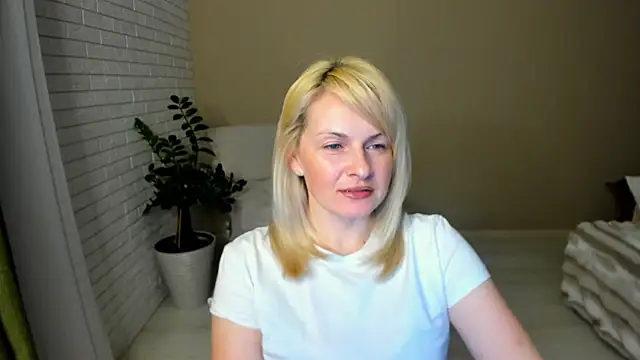 Snapshot of Alicee_Gracee chatting on February 2026 06:28:01 PM Alicee Gracee online show from February 2026 06:28:01 PM