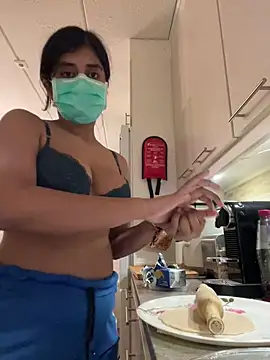 Snapshot of ScarletAss chatting on January 2025 09:11:02 PM ScarletAss online show from January 2025 09:11:02 PM