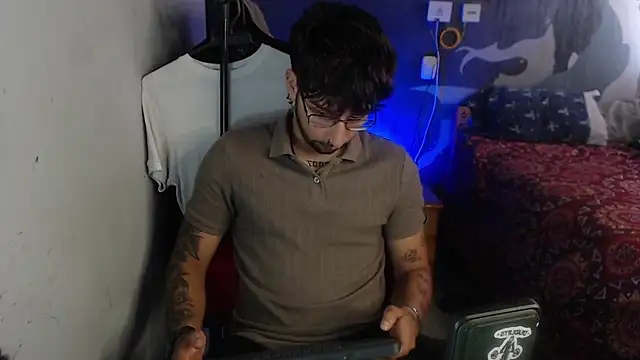 Dereck Dickson online show from November 2025 04:11:01 AM