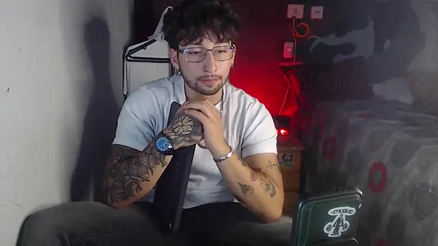 Dereck Dickson online show from November 2025 06:13:01 AM