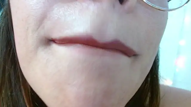 Snapshot of miss_evoleth2 chatting on July 2026 03:23:01 AM miss evoleth2 online show from July 2026 03:23:01 AM