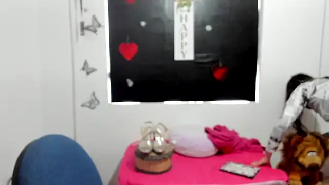 queen-natty online show from March 2025 02:01:02 PM