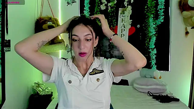 Snapshot of queen-natty chatting on April 2026 02:21:01 PM queen-natty online show from April 2026 02:21:01 PM