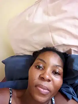 Snapshot of CURVYZENANDExx chatting on December 2024 11:56:02 AM CURVYZENANDExx online show from December 2024 11:56:02 AM