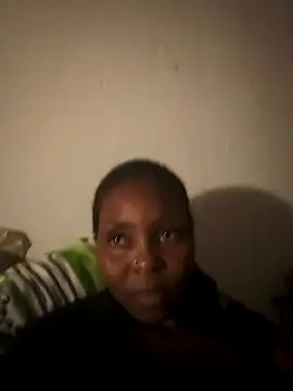 Snapshot of CURVYZENANDExx chatting on November 2025 05:15:01 PM CURVYZENANDExx online show from November 2025 05:15:01 PM