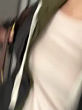 Snapshot of Bella0815 chatting on January 2025 03:39:02 AM Bella0815 online show from January 2025 03:39:02 AM