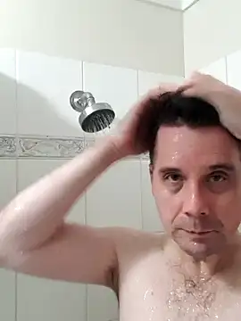 Snapshot of tilobinder chatting on December 2024 08:30:02 AM tilobinder online show from December 2024 08:30:02 AM