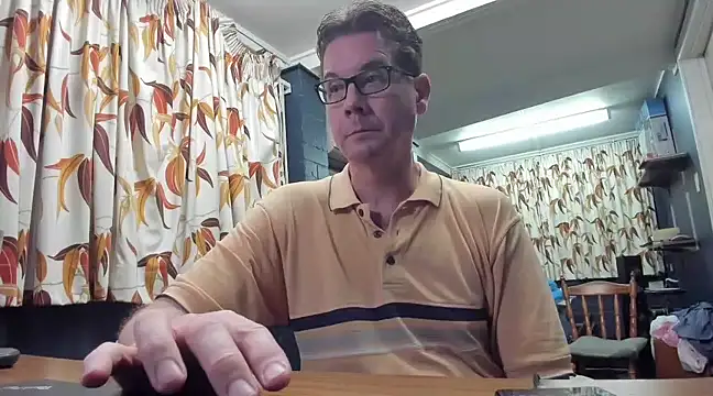 Snapshot of tilobinder chatting on March 2025 01:17:01 PM tilobinder online show from March 2025 01:17:01 PM