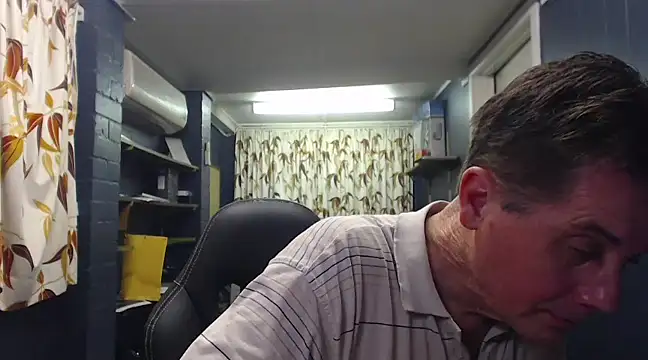 Snapshot of tilobinder chatting on March 2025 03:13:02 PM tilobinder online show from March 2025 03:13:02 PM