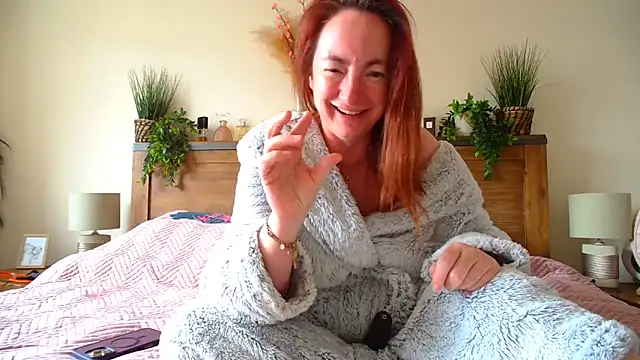 LouiseTswing online show from March 2026 10:53:02 AM