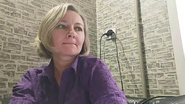 EdithManning online show from December 2024 08:33:02 AM