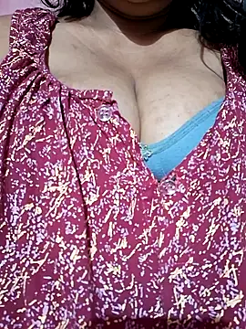 Snapshot of Hot-Anuska chatting on February 2025 02:09:02 PM Hot-Anuska online show from February 2025 02:09:02 PM