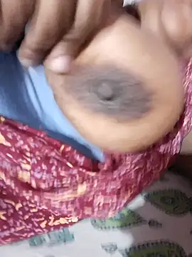 Snapshot of Hot-Anuska chatting on February 2025 10:05:02 AM Hot-Anuska online show from February 2025 10:05:02 AM