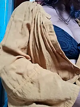 Snapshot of Hot-Anuska chatting on March 2025 05:29:02 AM Hot-Anuska online show from March 2025 05:29:02 AM