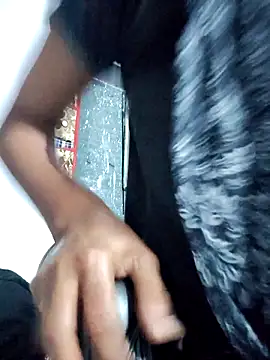 Snapshot of Hot-Anuska chatting on September 2025 04:07:01 PM Hot-Anuska online show from September 2025 04:07:01 PM