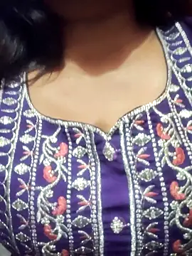 Snapshot of Hot-Anuska chatting on October 2025 07:31:02 AM Hot-Anuska online show from October 2025 07:31:02 AM