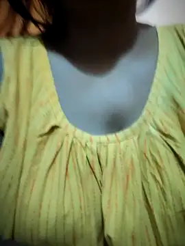 Snapshot of Hot-Anuska chatting on October 2025 12:54:01 AM Hot-Anuska online show from October 2025 12:54:01 AM