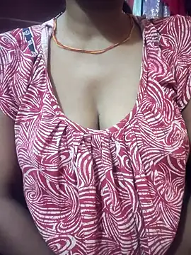 Snapshot of Hot-Anuska chatting on October 2025 07:03:02 PM Hot-Anuska online show from October 2025 07:03:02 PM