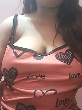 Hot-Anuska online show from April 2026 04:12:01 PM