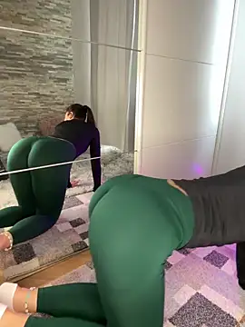 LeonieLindner online show from January 2025 12:23:01 PM