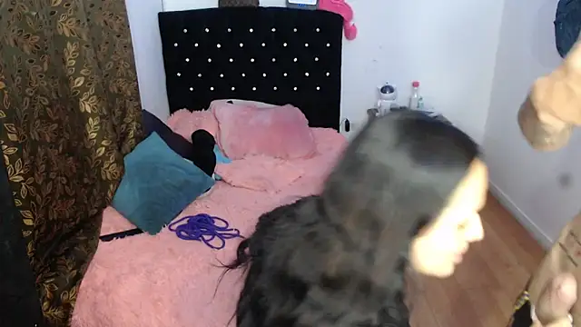 Snapshot of Kitty_and_jake chatting on February 2025 08:21:01 AM Kitty and jake online show from February 2025 08:21:01 AM