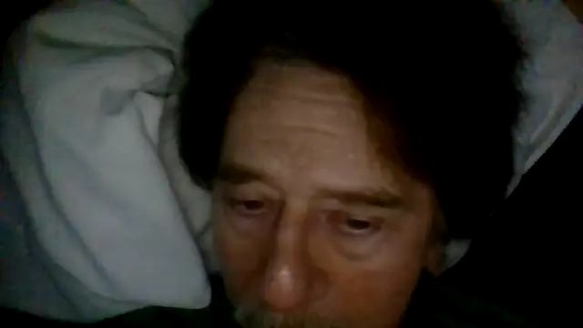 Snapshot of frankie7inch chatting on May 2026 06:21:03 AM frankie7inch online show from May 2026 06:21:03 AM