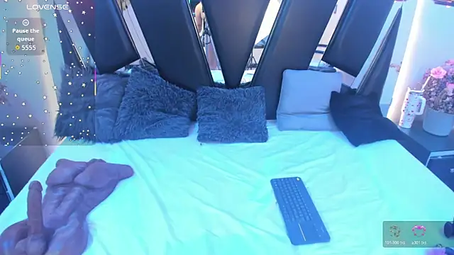 antonelllepiercee online show from November 2025 11:22:01 AM