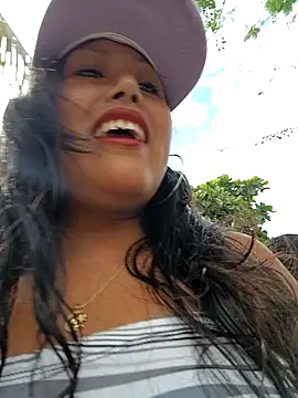 Karol-kamila19 online show from December 2024 08:33:01 PM