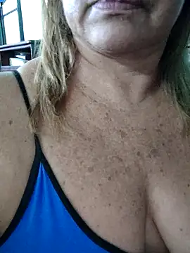 Kasandra Ho online show from September 2025 01:05:02 PM