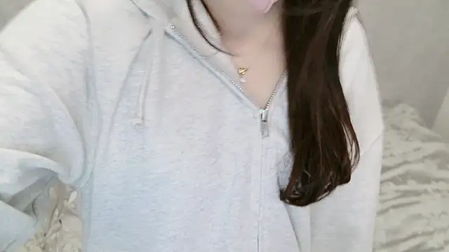 Snapshot of -SHIZUKU- chatting on March 2025 01:45:01 PM -SHIZUKU- online show from March 2025 01:45:01 PM