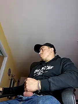 Snapshot of dragon1006 chatting on September 2025 10:22:02 PM dragon1006 online show from September 2025 10:22:02 PM