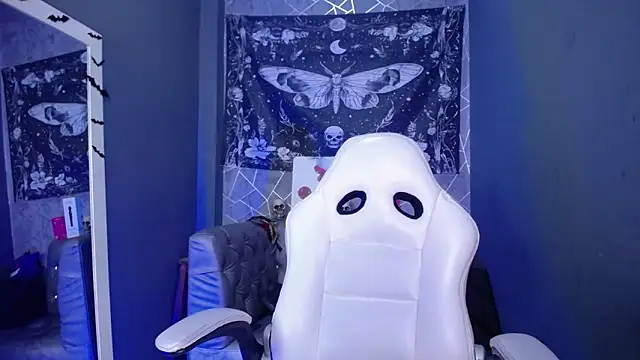 amelierouss online show from February 2026 05:23:01 AM