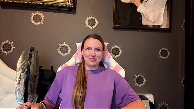 NoreenBunton online show from July 2026 04:35:02 PM